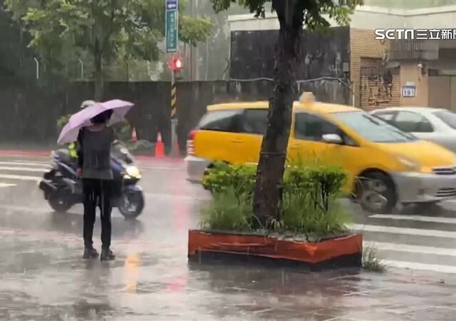 台灣新聞通訊社-雨彈狂轟！台東縣綠島鄉　今中午12時起停班課