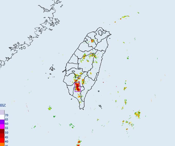 台灣新聞通訊社-快訊／國家警報響！暴雨狂轟4區　2縣市慎防大雷雨