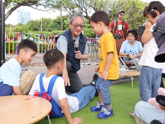 台灣新聞通訊社-不讓兒童沉溺抖音、韓流    文化部資源投影音及繪本製作