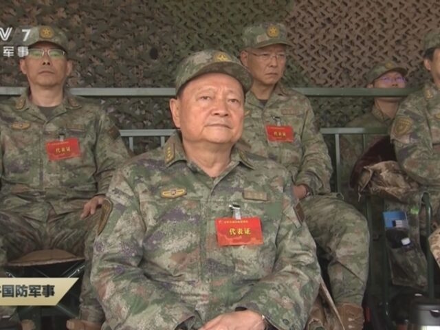 台灣新聞通訊社-全軍合成訓練結束 中共軍委副主席張又俠：蹚出作戰能力新路徑