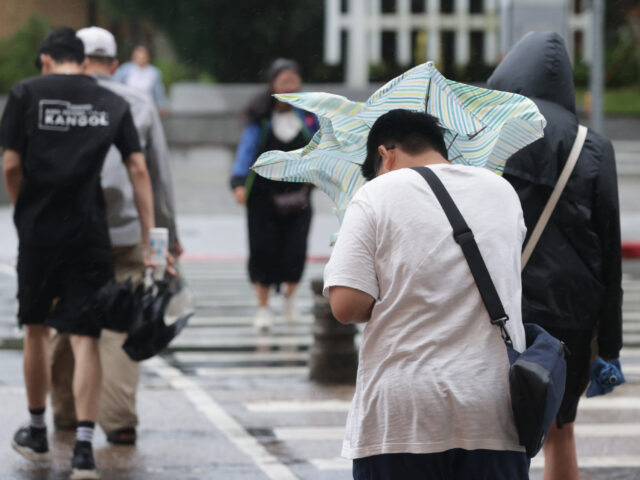 台灣新聞通訊社-潭美颱風不發警報 北市府示警：相近110年圓規颱風路徑