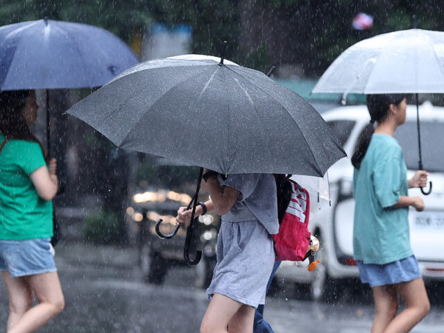 台灣新聞通訊社-豪雨影響 宜蘭南澳高中進修部晚間停課