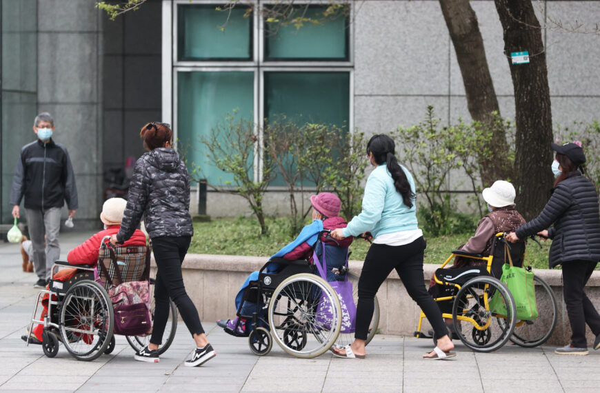 台灣新聞通訊社-中共中央軍委副主席張又俠訪越南：推動中越兩軍關係健康穩定發展