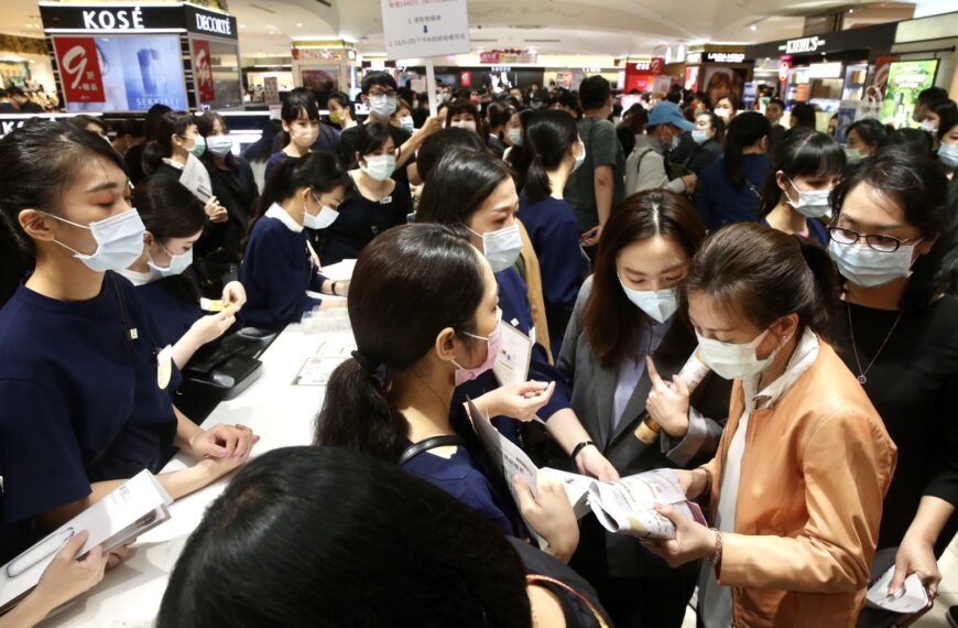 台灣新聞通訊社-潭美颱風顯著降雨放假？ 新北、基隆宣布正常上班上課