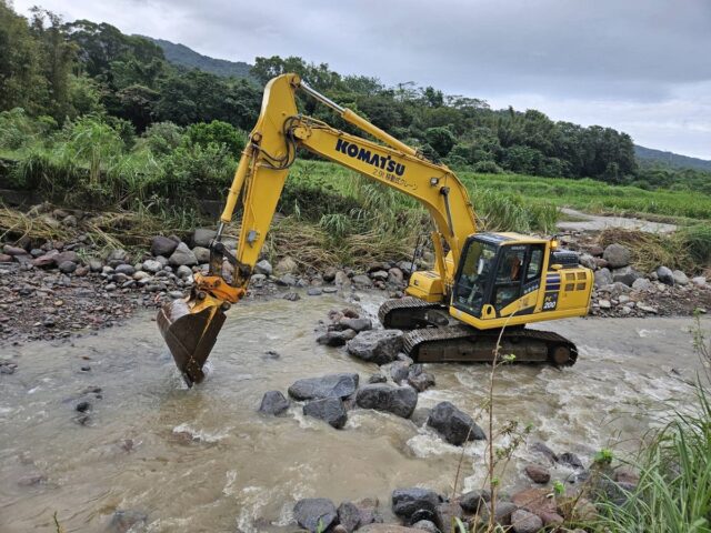 台灣新聞通訊社-嚴防大雨 金山潭子溪加緊清淤與復建工程