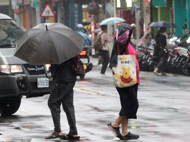 台灣新聞通訊社-北市南港舊莊里雨量達黃色警戒 勸告撤離1戶2人