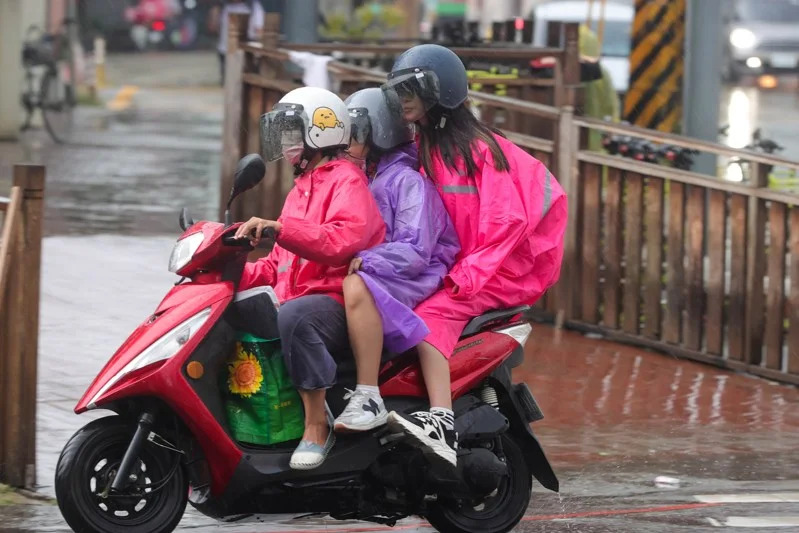 台灣新聞通訊社-北部雨勢趨緩 氣象署上午11時解除豪雨事件加強作業