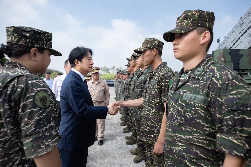 台灣新聞通訊社-海軍基地士兵槍枝走火送醫不治 海陸指揮部：深感遺憾