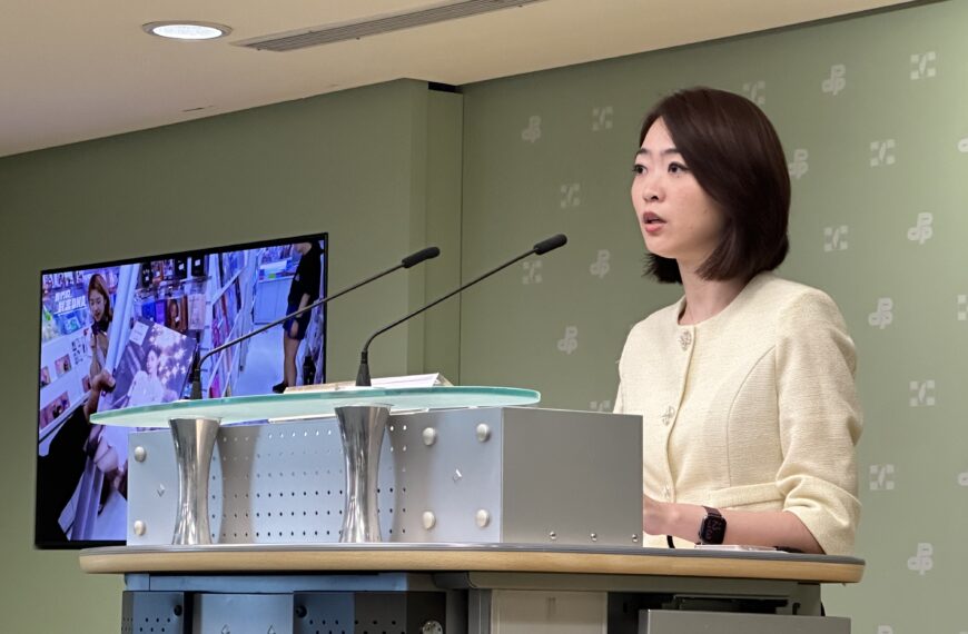 台灣新聞通訊社-康芮挾強勁風雨 宜花、中部已5處坍方落石及泥流阻斷