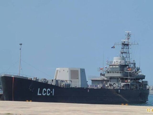 台灣新聞通訊社-LCC-1「高雄」軍艦明年中除役  新武器測試另有規劃不中斷