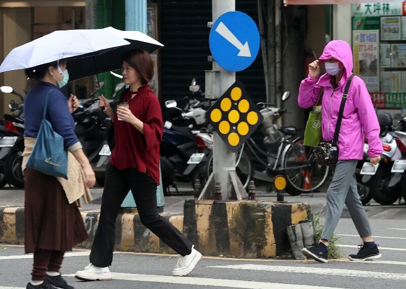 台灣新聞通訊社-低溫下探10度！冷氣團27日來襲　氣象署揭降雪機率