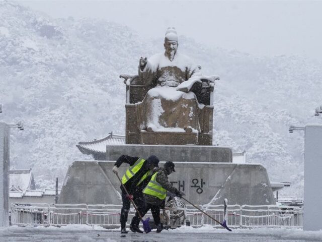 台灣新聞通訊社-首爾降大雪！部分桃園機場往返航班取消或延後