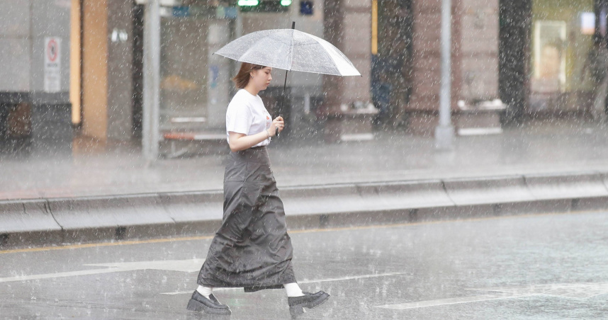 台灣新聞通訊社-下周東北季風增強！全台降溫有感「低溫剩20」　降雨熱區一次看