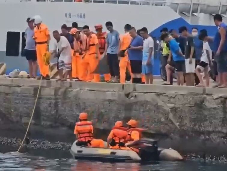 台灣新聞通訊社-小琉球海巡處理浮屍疑「起乩」…同仁急抓怕墜海！海巡署出面這樣說