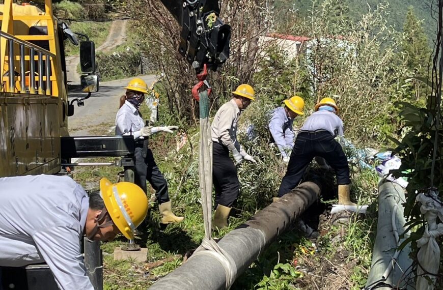 台灣新聞通訊社-台電搶修3天 除了不通的產業道路 梨山今晚10時前全數復電