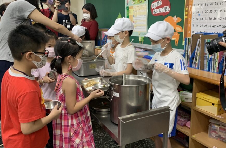 台灣新聞通訊社-蘇丹紅風波又起 桃園營養午餐跟進禁用辣椒、咖哩粉