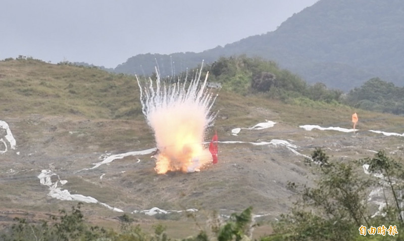 台灣新聞通訊社-無人機穩定力抗七級落山風 聯勇操演驗證我軍現役裝備