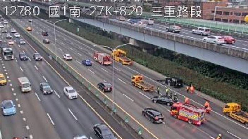 台灣新聞通訊社-快訊／國1北向三重段爆2車追撞　車流回堵5K