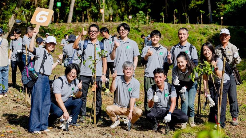 台灣新聞通訊社-誠美材料攜手中興大學啟動「Green Filter綠境計畫」 號召全球夥伴植樹