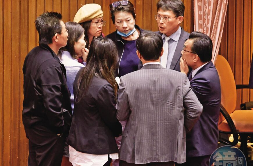 台灣新聞通訊社-檢拚起訴接押柯！民眾黨權力改組在即　一跡象顯示柯指定黃國昌接班有變