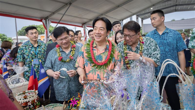 台灣新聞通訊社-賴清德視察「馬紹爾群島」農產市集　團長分享台灣經驗、連結國際