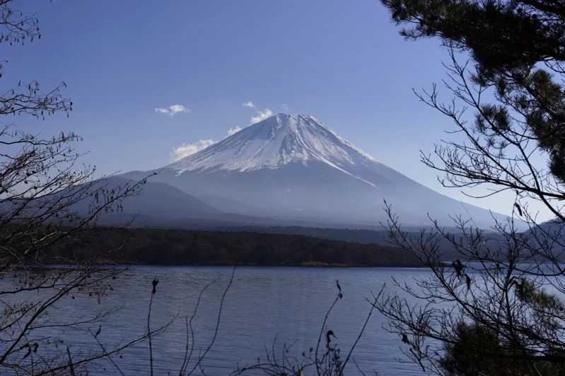 台灣新聞通訊社-富士山登山亂象頻傳 靜岡縣擬開徵4千日圓管理費