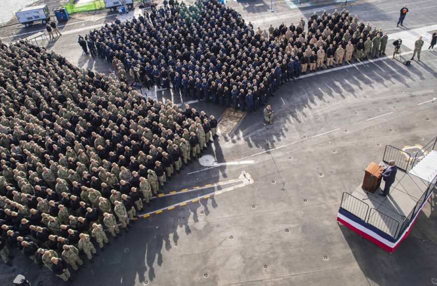 台灣新聞通訊社-共軍海上動員恫嚇台灣 美防長抨擊中國脅迫行徑