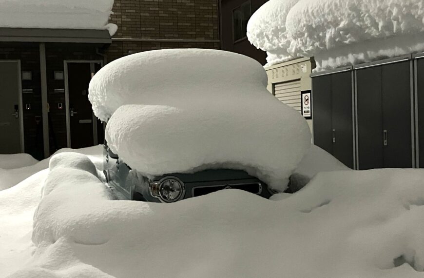 台灣新聞通訊社-日本青森縣時隔12年成立豪雪對策本部 當地民眾怨：掃雪沒完沒了