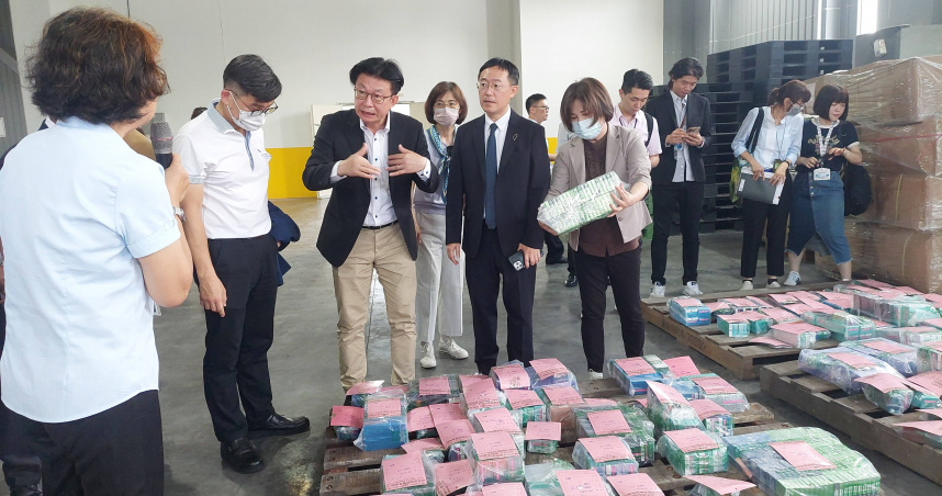 台灣新聞通訊社-國健署加熱菸審查延宕逾700天　立委質疑行政怠惰、卓榮泰允諾加速法制進程