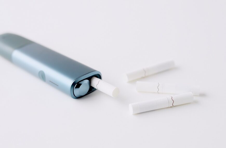 台灣新聞通訊社-加熱菸加熱器禁陳列惹爭議　學者批政策荒謬、侵害消費者知情權