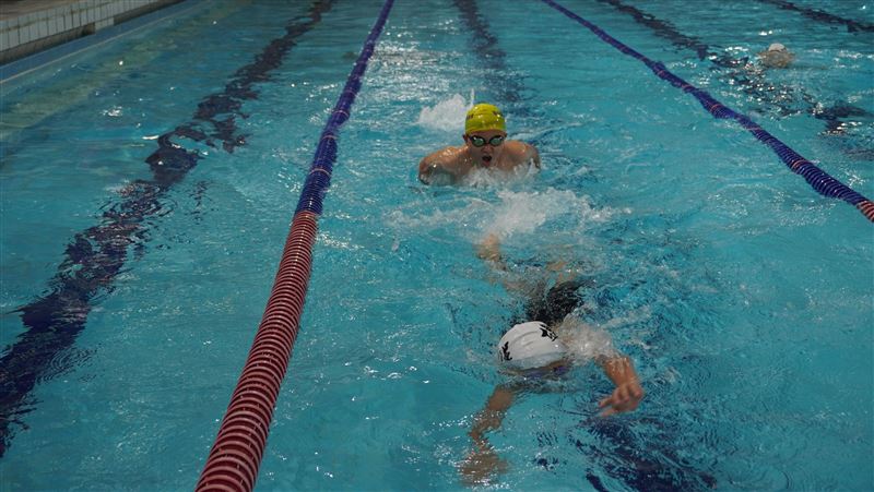 台灣新聞通訊社-3歲女童溺斃泳池!鎮公所職員被認「過失致死」定讞…要關10個月