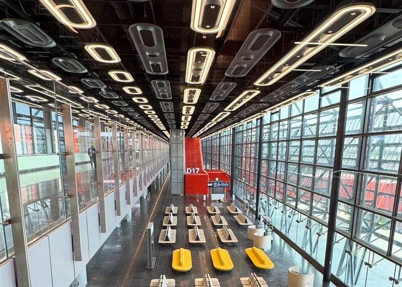 台灣新聞通訊社-桃機T3北登機廊廳「明天試營運」登機從這走　知名咖啡品牌已進駐