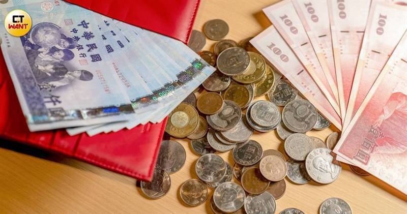 台灣新聞通訊社-跨年倒數30天!命理師點名3生肖「還有財運」 第1名爽領年終加碼