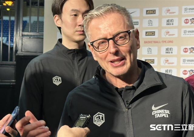 台灣新聞通訊社-世界盃男籃／台灣首戰籃板慘敗日本　圖齊否認「1大4小」為敗因