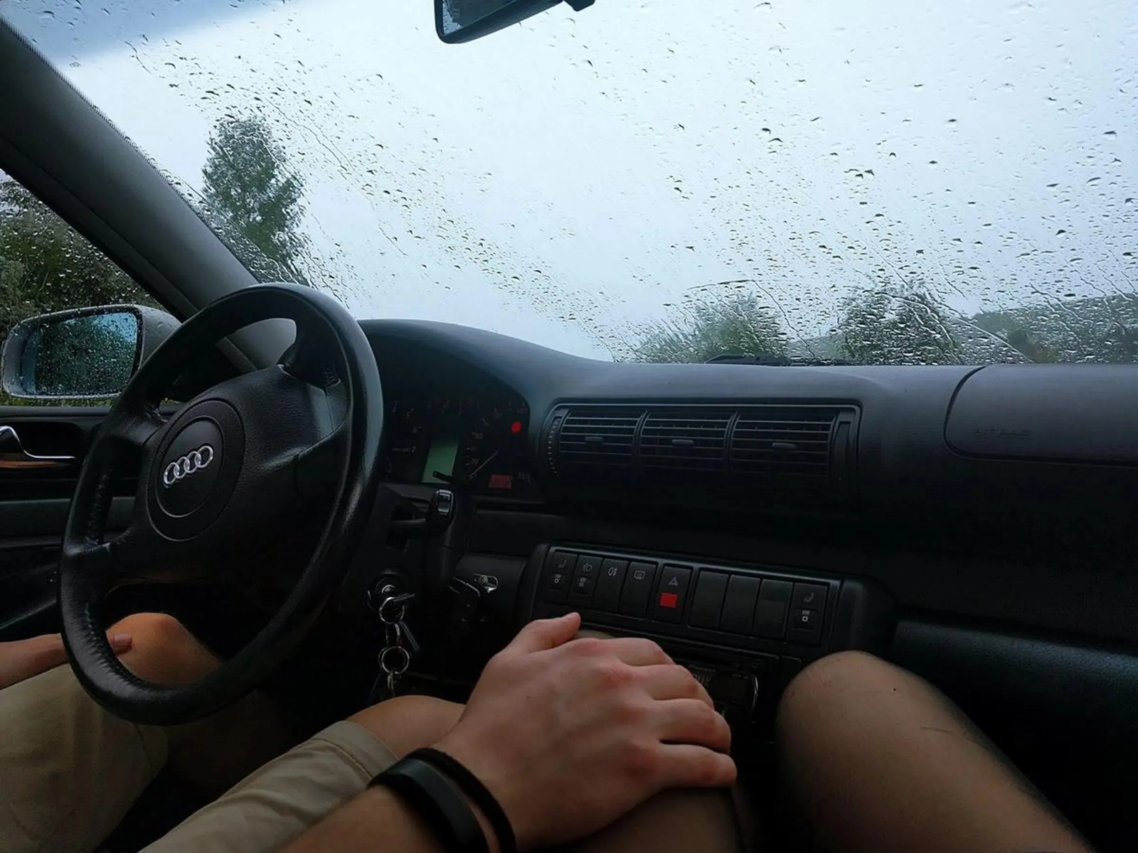 台灣新聞通訊社-妻遭長官路邊性侵北市尪怒控　法院揭私密簡訊案翻轉人夫臉綠了