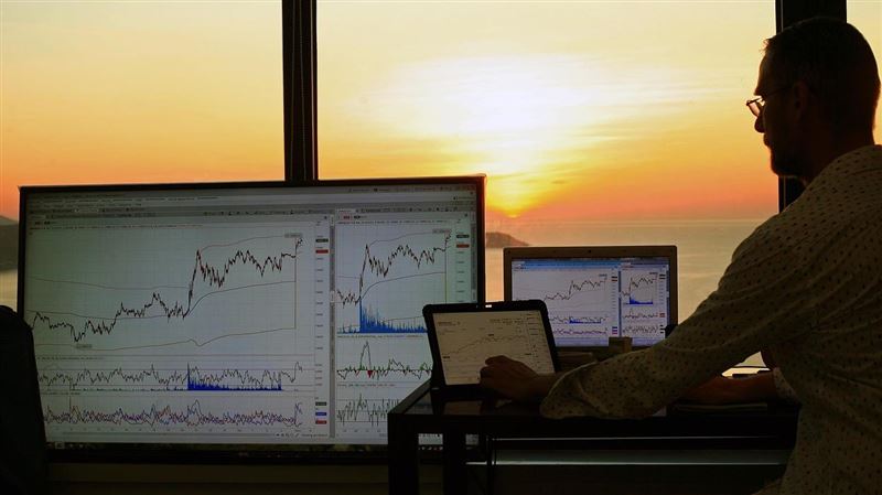 台灣新聞通訊社-台股盤前/降息的樂觀氣氛推升!費半飆1.8%助攻 台股有望延續反彈