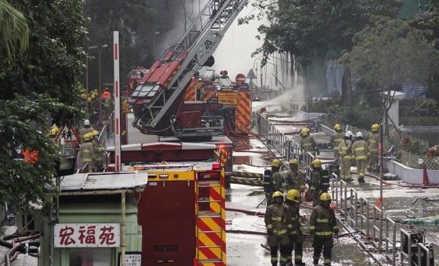 台灣新聞通訊社-宏福苑大火奪128條命！香港作家批「荒謬」悲憤喊1句　總捐款破52億