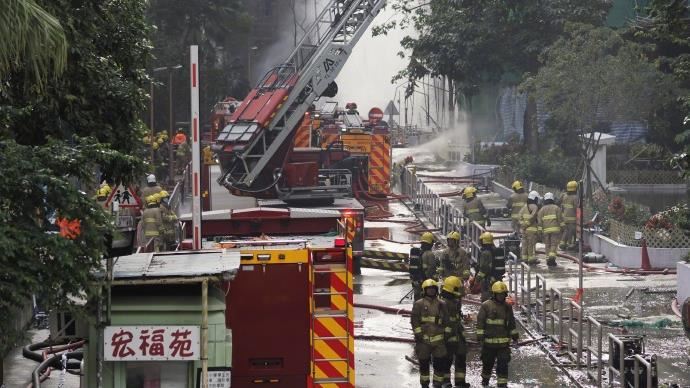 台灣新聞通訊社-宏福苑大火奪128條命!香港作家批「荒謬」悲憤喊1句 總捐款破52億