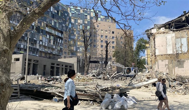 台灣新聞通訊社-俄羅斯夜襲烏克蘭3死近30傷 逾60萬戶停電