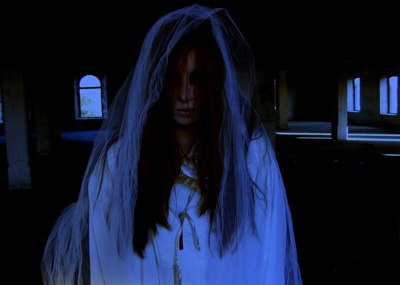 台灣新聞通訊社-板殯相驗嘆「美女可惜了」!鐵齒檢察官高燒發抖 半夜夢紅衣女耳邊吹氣