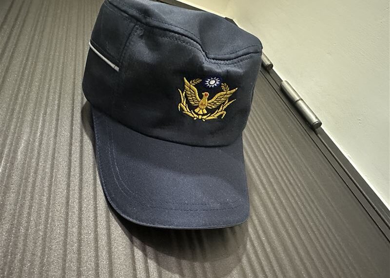 台灣新聞通訊社-警察局長凌晨下指令15分局長嚇醒秒回…唯她睡到天亮才驚覺回「收到」