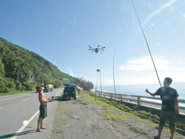 台灣新聞通訊社-12月1日起販售無人機需登錄 違者最高罰150萬