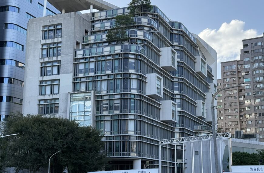 台灣新聞通訊社-新北市圖書館人力荒 1正式職員管20非編制人員累慘