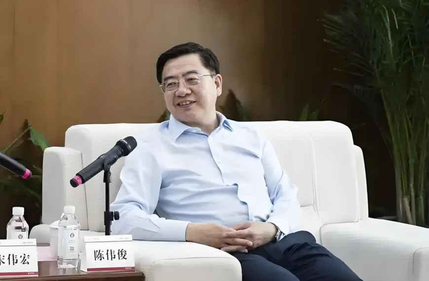 台灣新聞通訊社-馬興瑞行蹤成謎之際 新疆常務副主席陳偉俊落馬被查