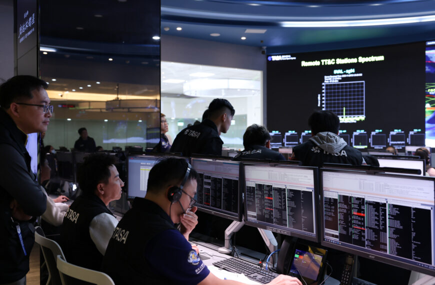 台灣新聞通訊社-齊柏林衛星順利通聯海外地面站 預計午前首度通過台灣上空