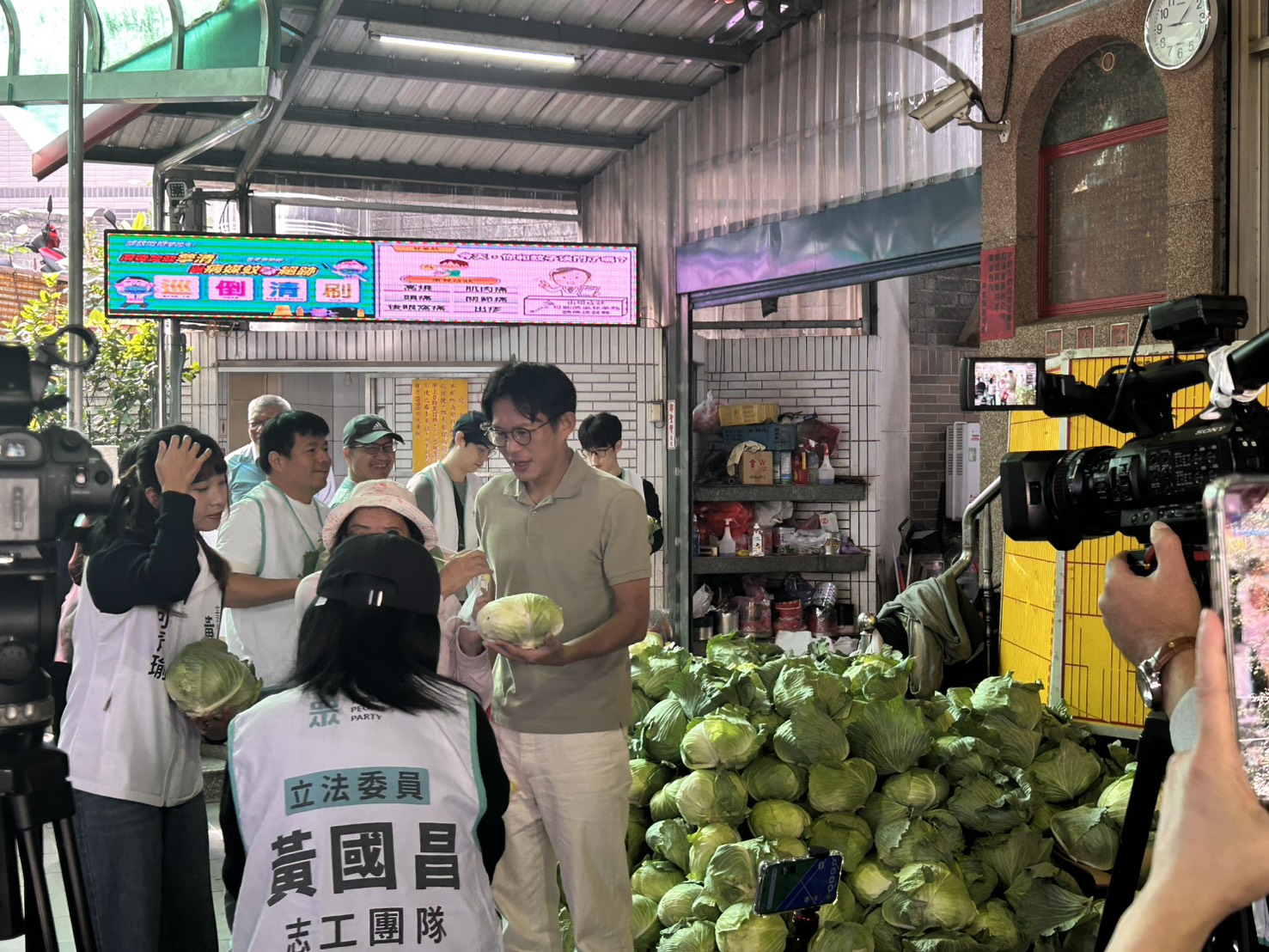 台灣新聞通訊社-綠黨團提案投票前一天也放假 黃國昌：阻礙年輕人投票才是目的