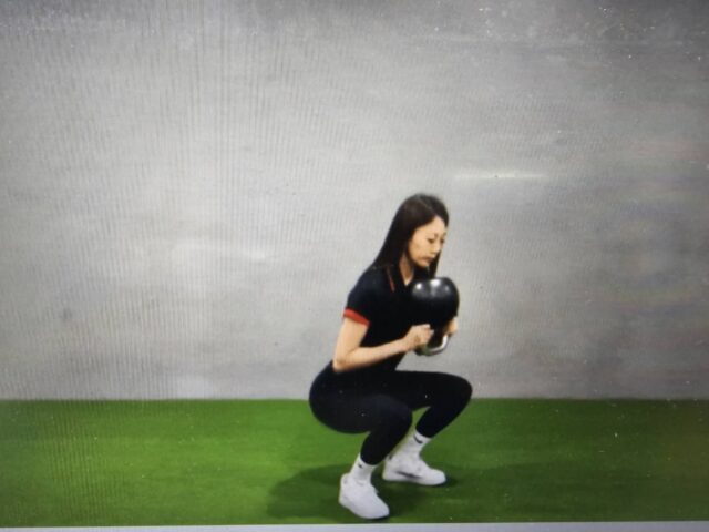 台灣新聞通訊社-久坐讓動作變鈍？專家教3個壺鈴訓練助啟動臀肌