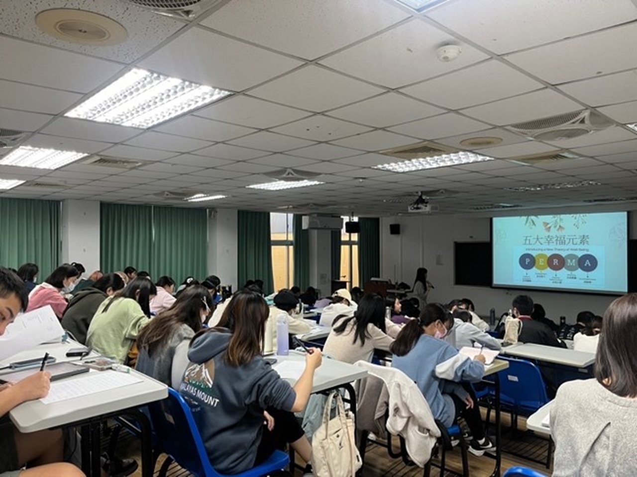 台灣新聞通訊社-大學推情緒管理課 教學生自我照顧提升心理韌性