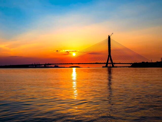 台灣新聞通訊社-蹭淡江大橋中央吃新北豆腐？公路局：協力辦理通車前各項體驗活動