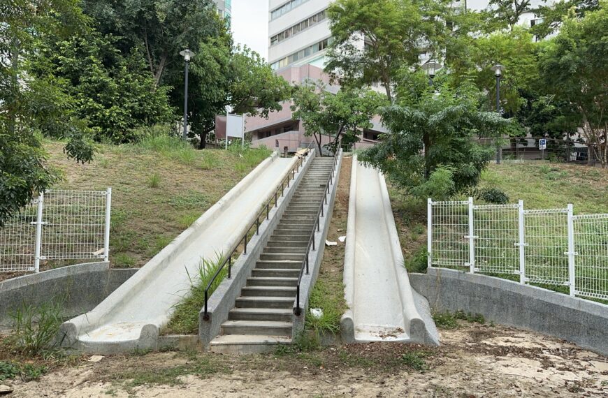 台灣新聞通訊社-台南市最長溜滑梯變「最冷」設施? 議員要求增設滑軌提升吸引力